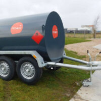 Remorque station service mobile double essieux à 2000 litres réalisé par Pegase Carburant