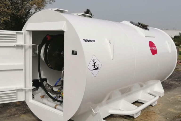 Cuve Pegase de 7500 litres pour l'aérodrome Citerne Avgas & JET A-1
