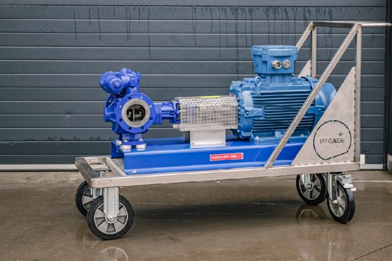 Distribution de carburant sur-mesure Pompe-palettes-grand-debit-sur-mesure-PEGASE-ATEX-carburant-transfert-distribution