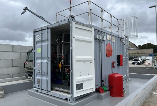 station-conteneur-citerne-cuve-carburant-militaire-armee