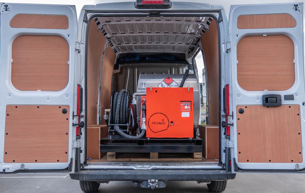 Cuve-carburant-utilitaire