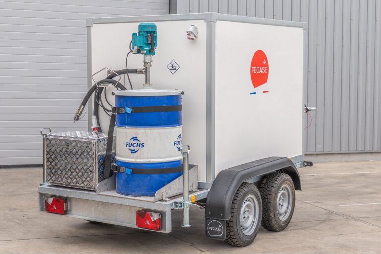 remorque-fut-graisse-maintenance-pompe-lubrification-engins-carriere-extraction-granulat